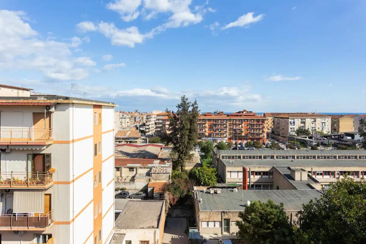 קטאניה Top Floor Apartment Near Historic Fortino מראה חיצוני תמונה