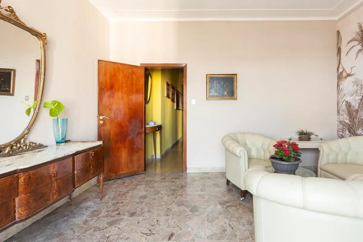 קטאניה Top Floor Apartment Near Historic Fortino מראה חיצוני תמונה